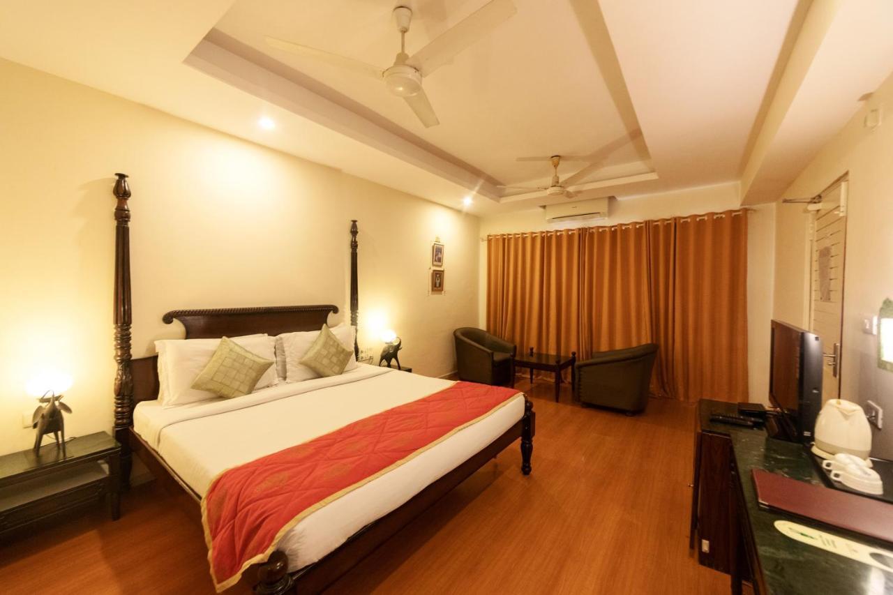 Hotel Hilltop Palace Udaipur Eksteriør bilde
