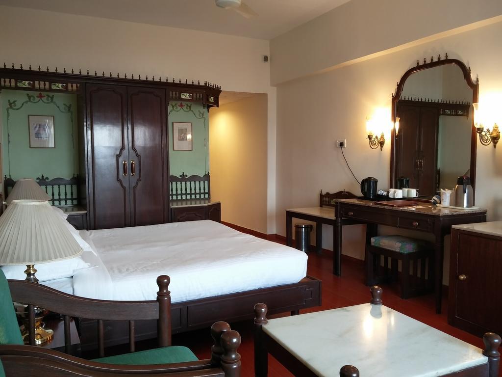 Hotel Hilltop Palace Udaipur Eksteriør bilde