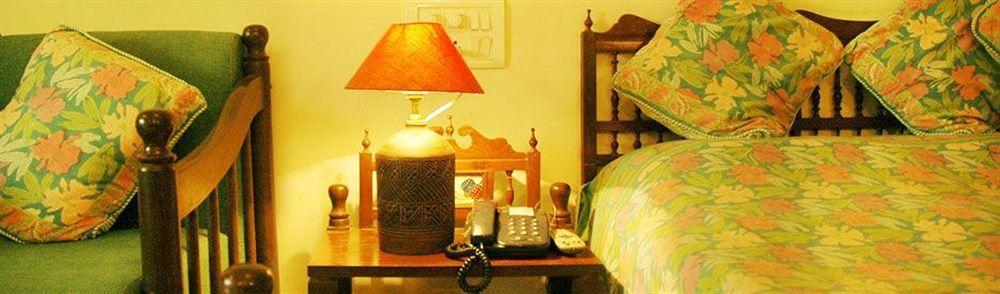 Hotel Hilltop Palace Udaipur Eksteriør bilde