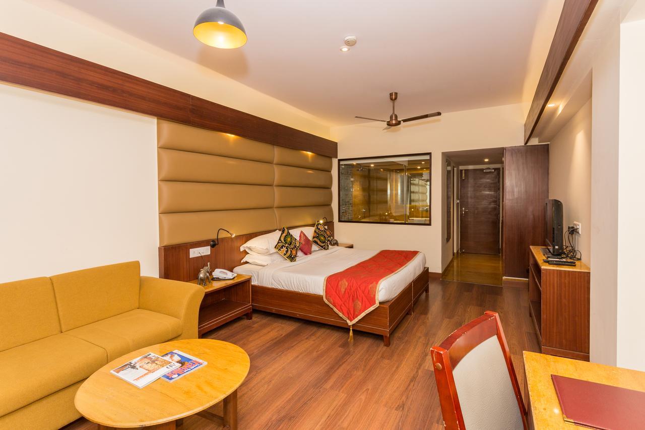 Hotel Hilltop Palace Udaipur Eksteriør bilde